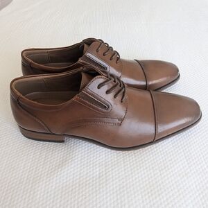 Guess Men's Sulai Cap Toe Oxford Shoes Sz 9.5 Med.
